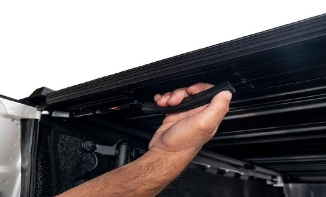 Retrax IX Flush-Mount Retractable Tonneau Cover